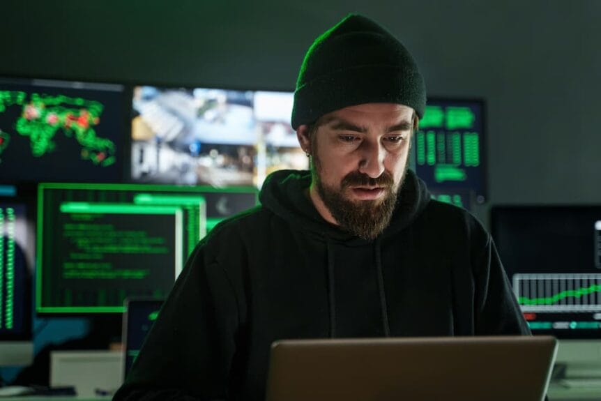 Scammer impersonating IT support.